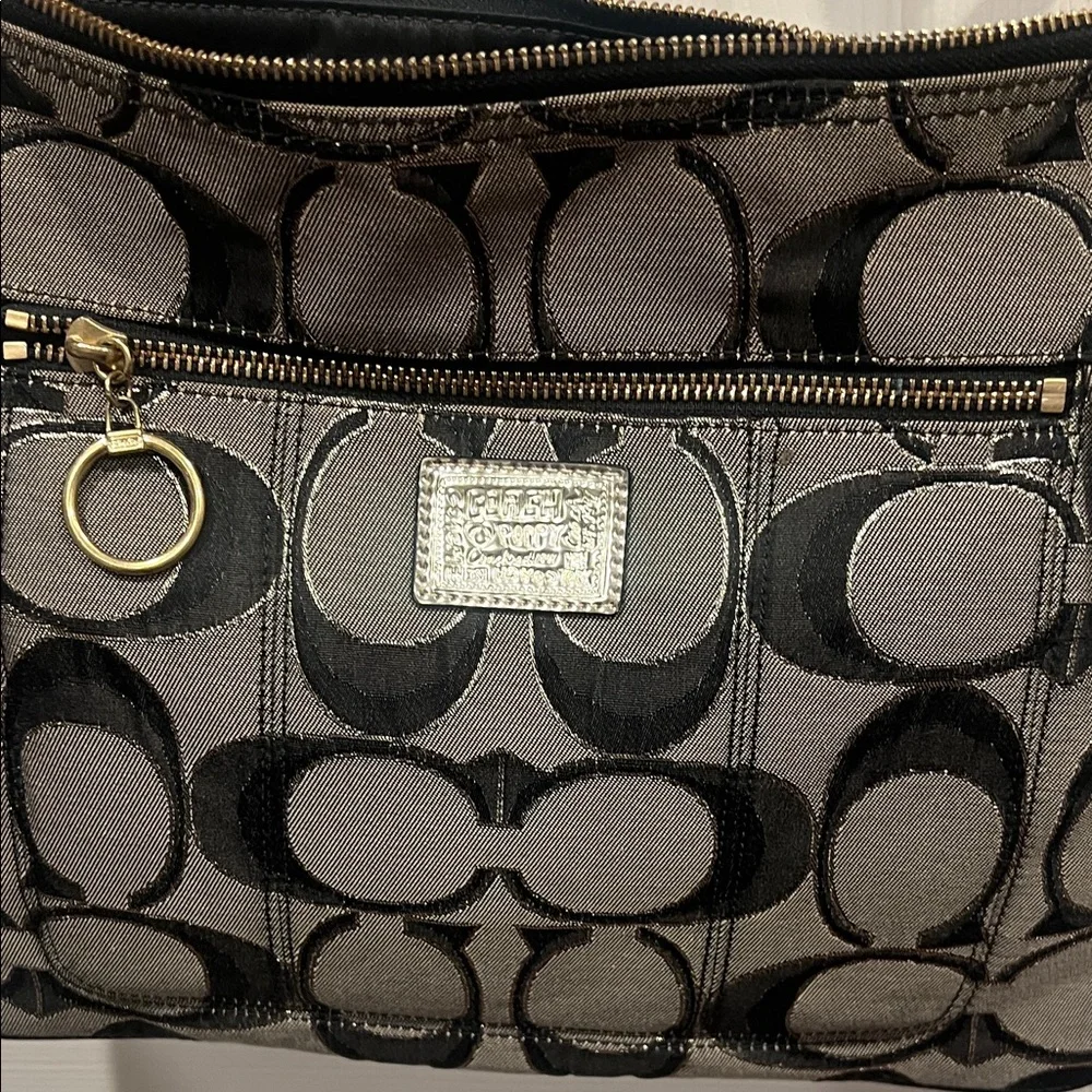Coach Brown Signature Shoulder Bag - Picture 3 of 13